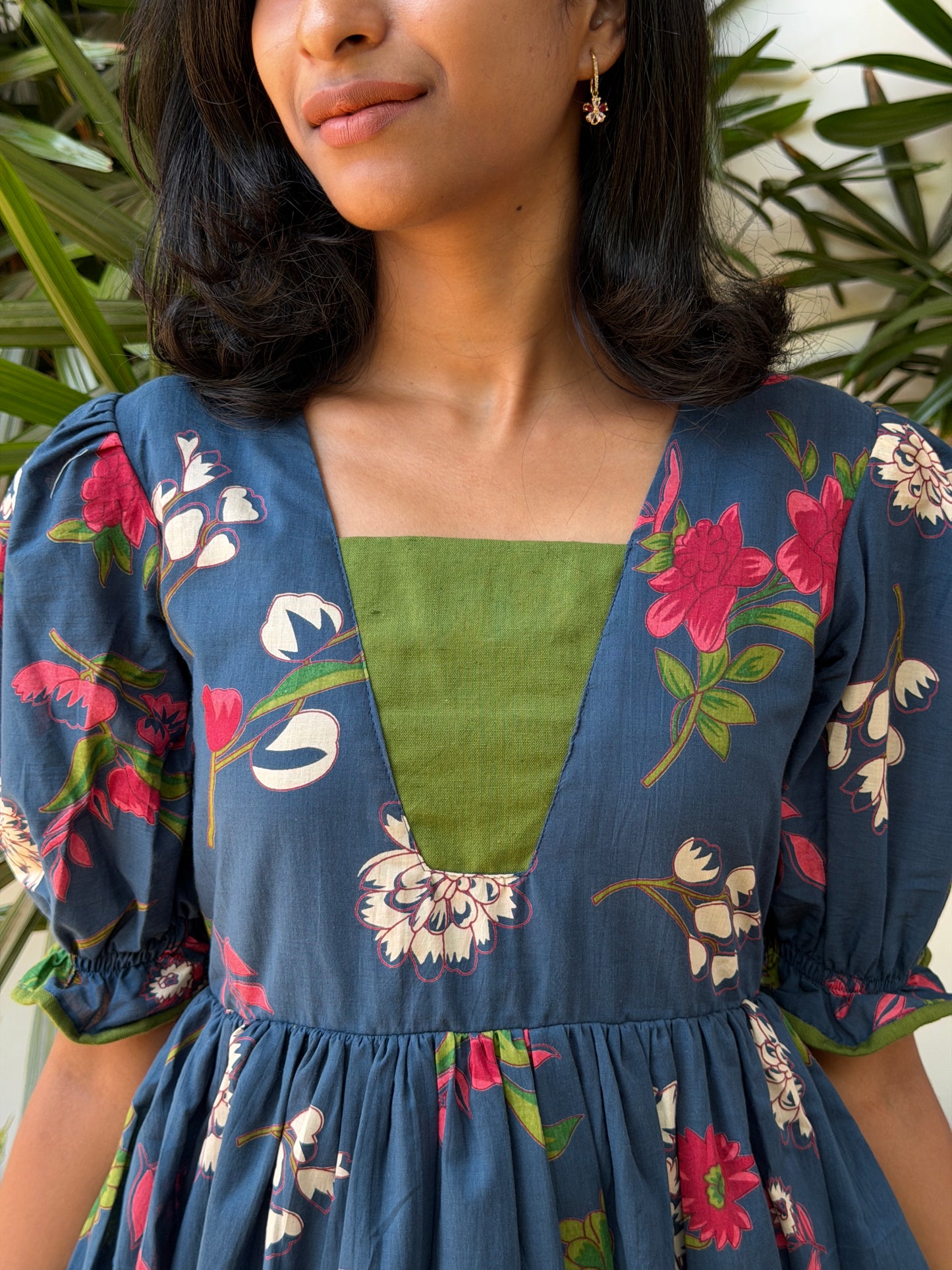 AAZHI FLORAL