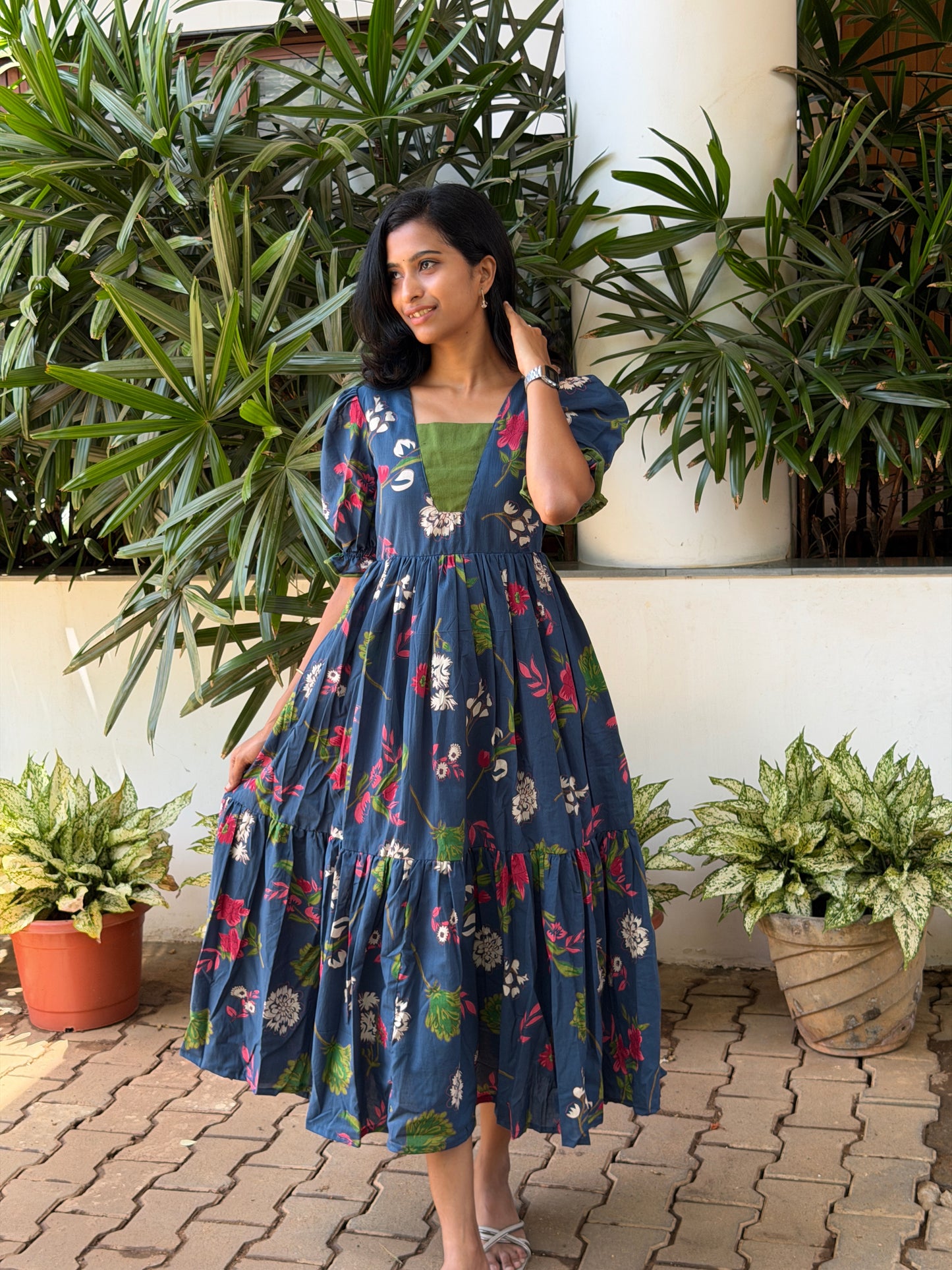 AAZHI FLORAL