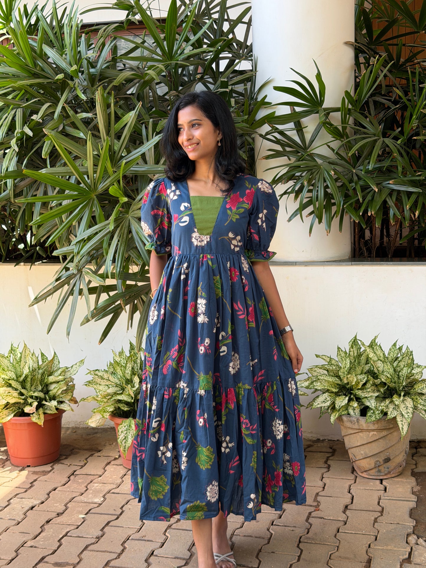 AAZHI FLORAL